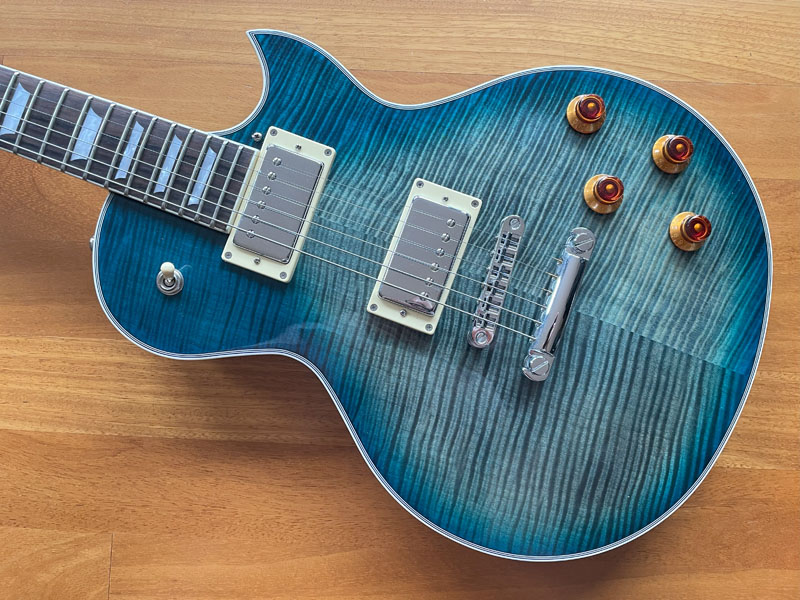 Sire Larry Carlton L7