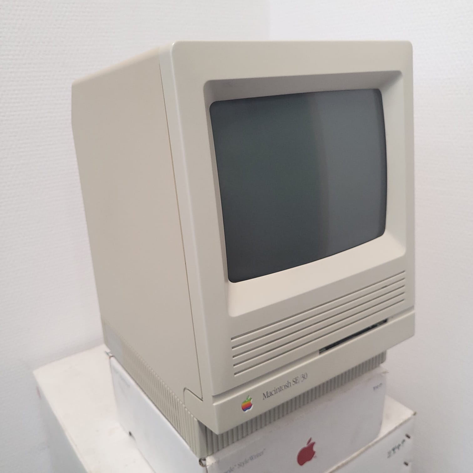Apple MacIntosh SE/30