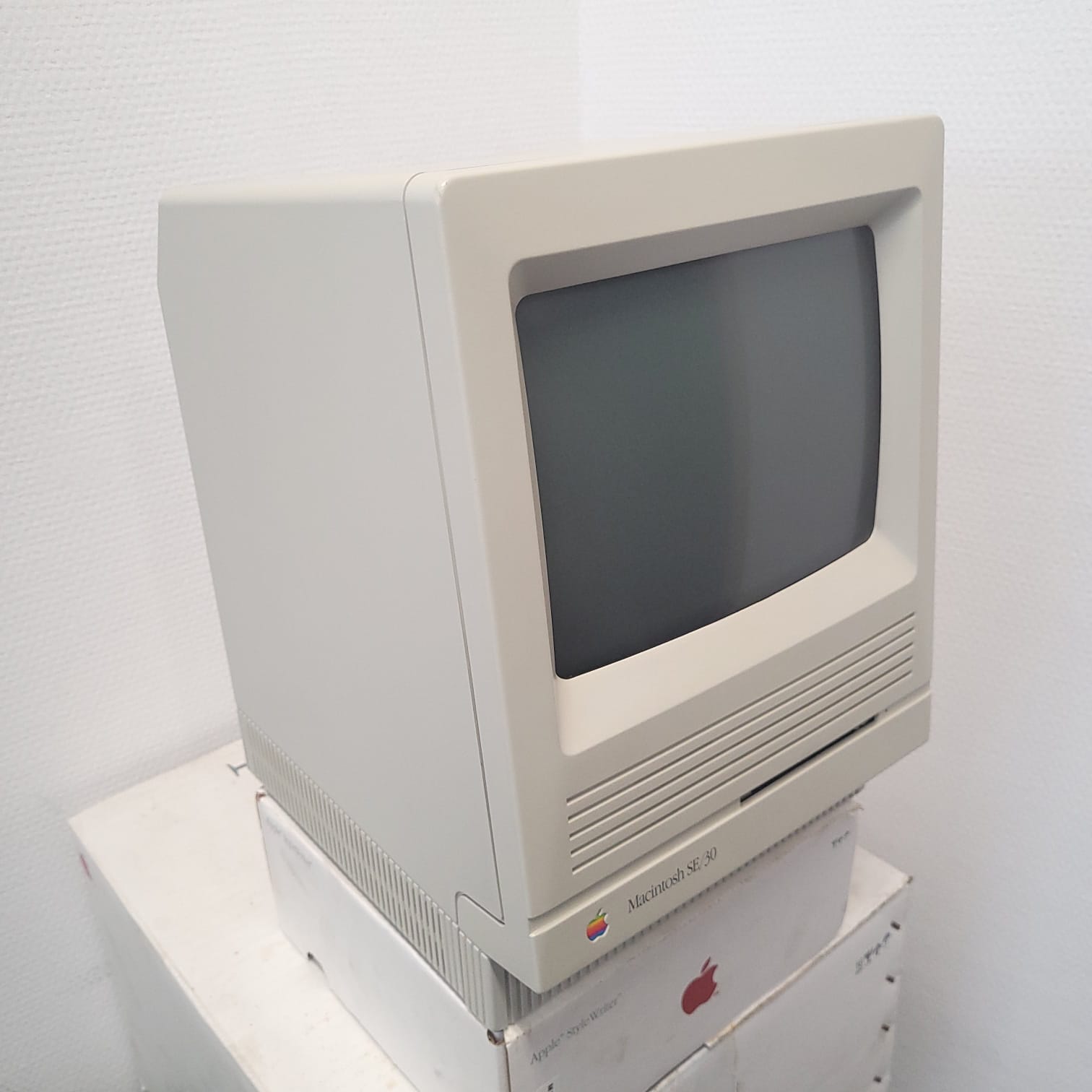 Apple MacIntosh SE/30