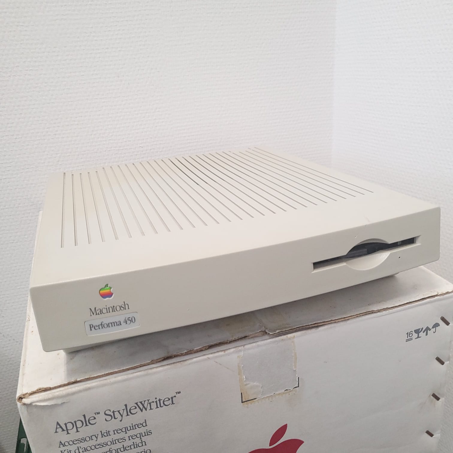 Apple MacIntosh Performa 450